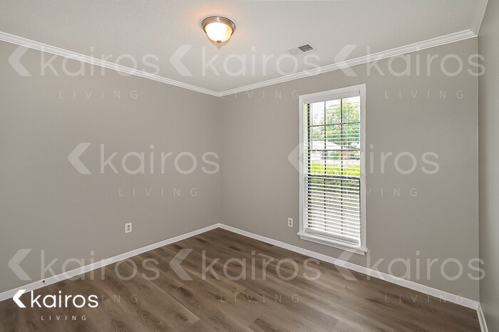 Building Photo - 3780 Carroll Dr