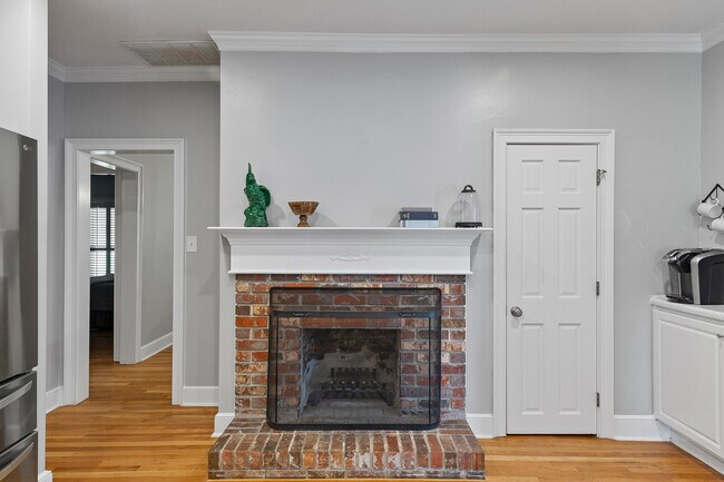 Building Photo - 12575 Hutcheson Ferry Rd