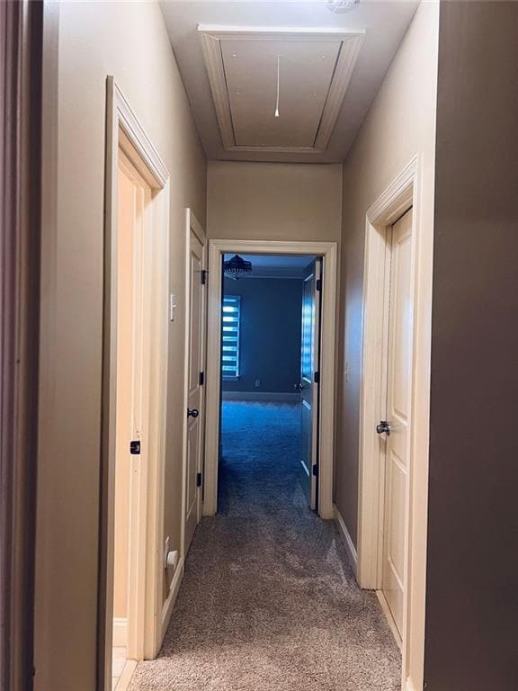 Building Photo - 144 W Ridge Way