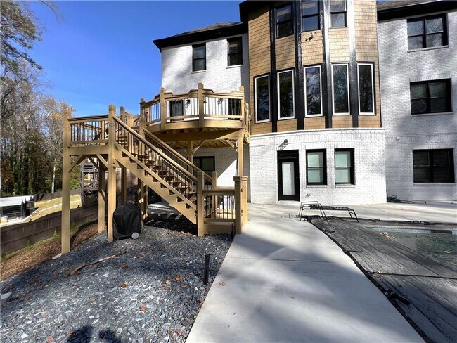 Building Photo - 2210 Bryant Pl Ct