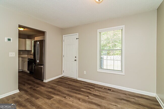 Building Photo - 428 Ivy Crest Dr