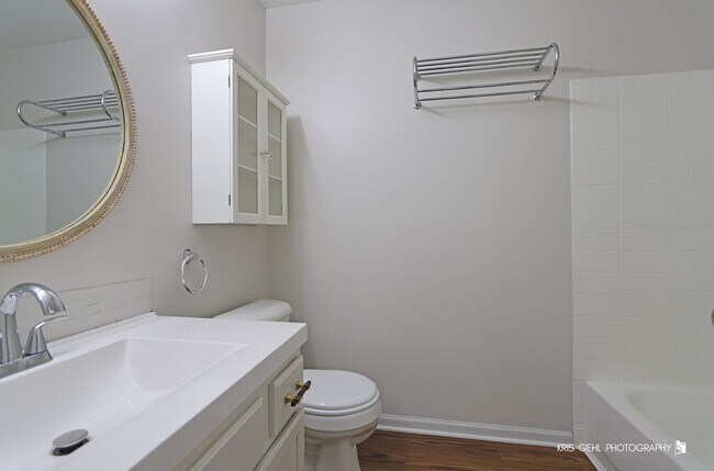 Building Photo - 1478 Doolittle Ln