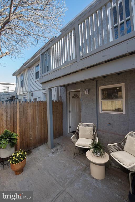 Building Photo - 437 Greenwich St