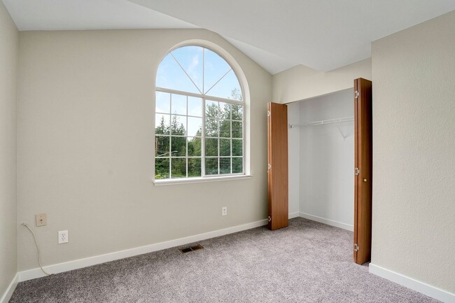 Building Photo - 3 Bedroom Home in Lake Stevens!