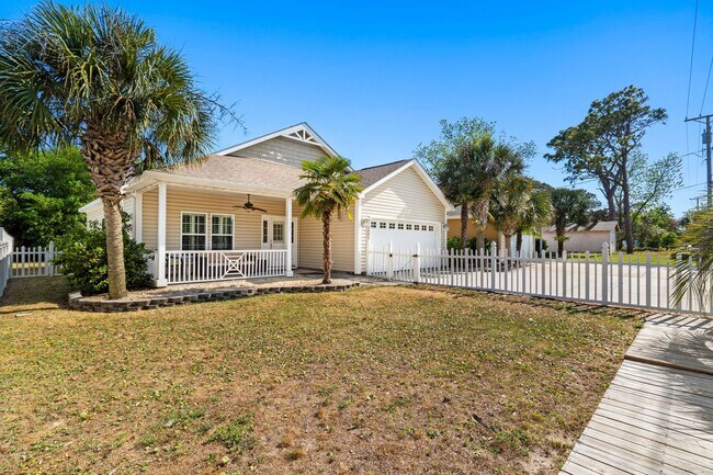 Building Photo - Coastal Living at its Best: Charming 3-Bedroom Near the Beach