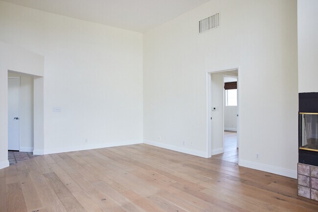 Building Photo - 1217 20th St