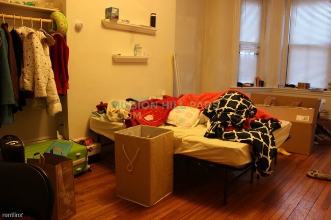 Building Photo - 8 Worthington St