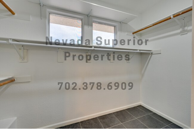Building Photo - NW!!!  4 Bedrooms!!! Pool!! Spa!! Water Fa...