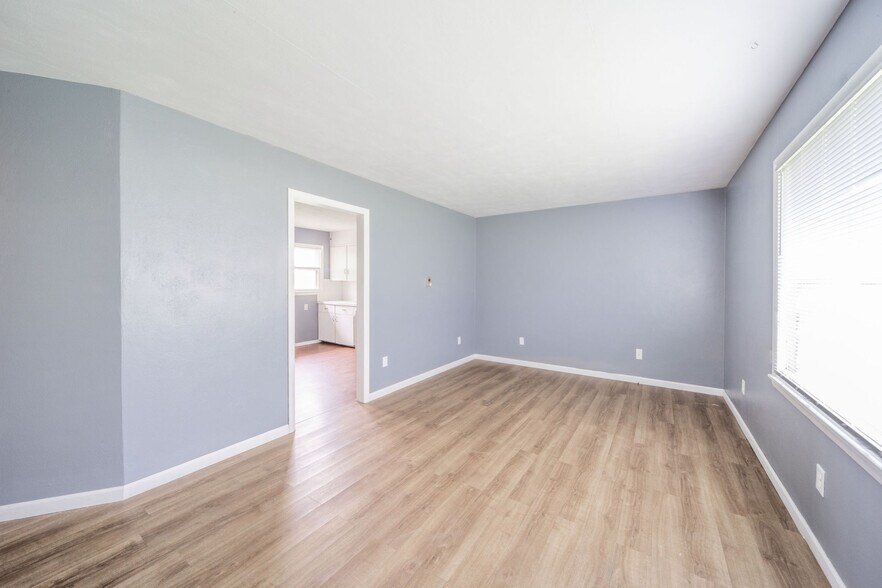 Building Photo - 1314 US-36