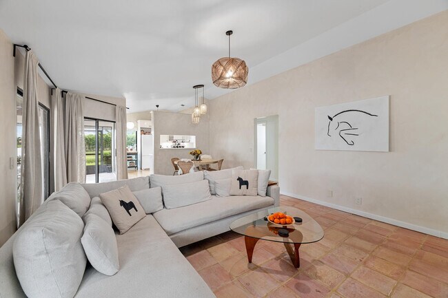 Building Photo - 12541 Shoreside Ln