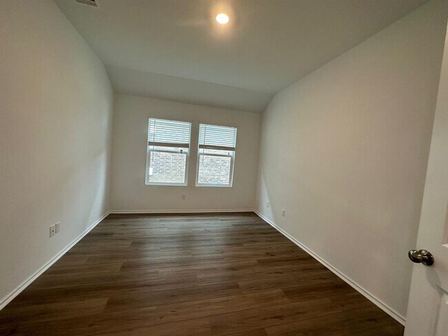 Building Photo - 328 Golden Grove Pkwy