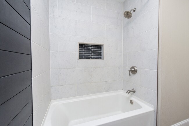 Building Photo - 4606 Whispering Rock Ln