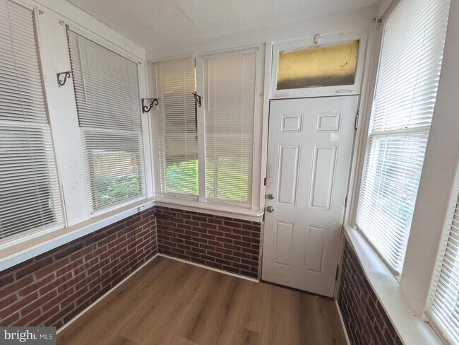 Building Photo - 5750 Rising Sun Ave