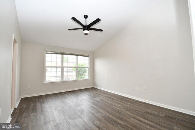 Building Photo - 6216 Roudsby Ln