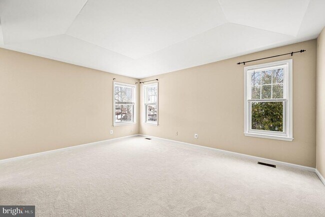 Building Photo - 120 Elizabeth Ct