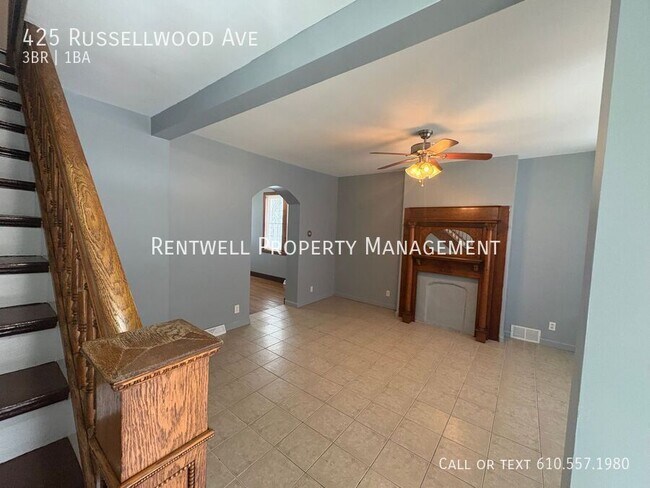 Building Photo - 425 Russellwood Ave