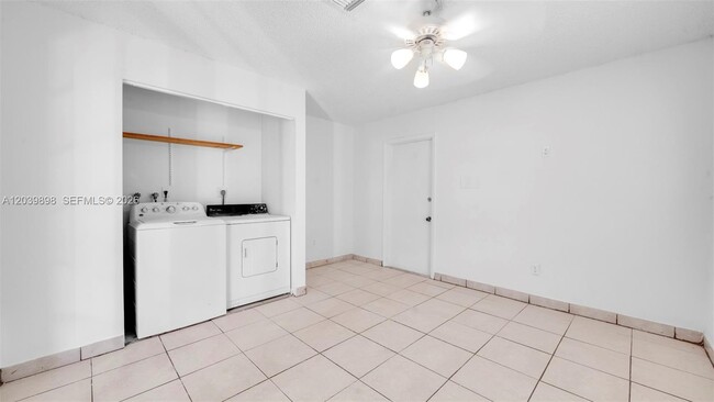 Building Photo - 14780 SW 139th Ct