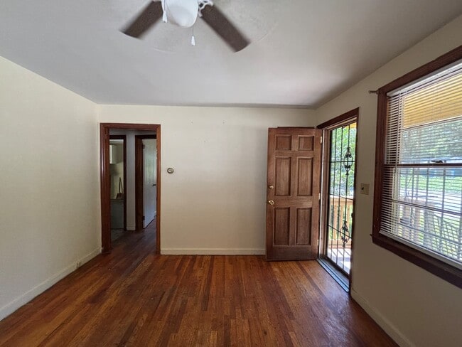 Building Photo - 3517 Napier Ave
