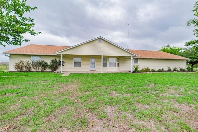 Building Photo - 3642 FM1565