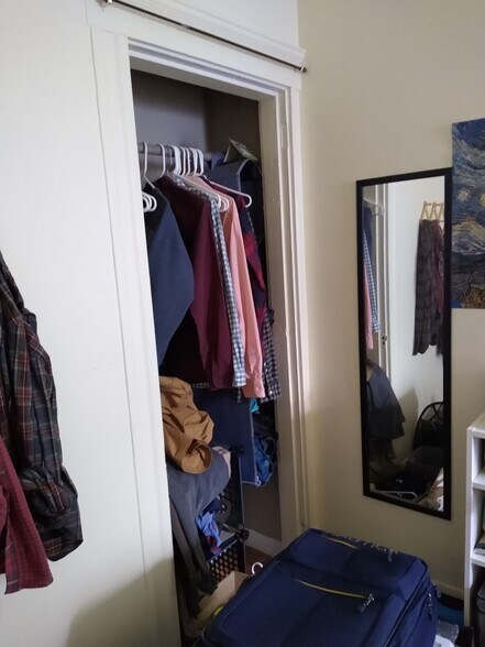 Building Photo - 66 Callender St