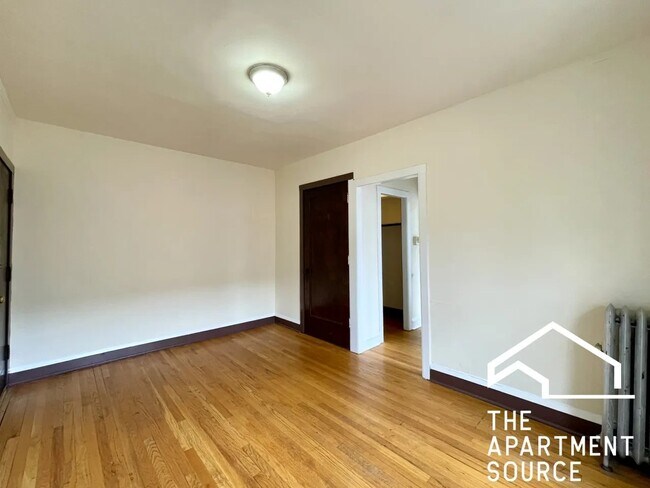 Building Photo - 3312 W Schubert Ave