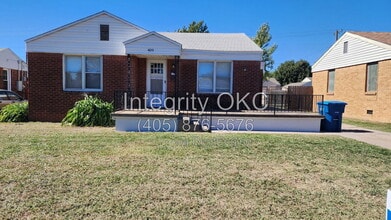 Building Photo - 409 N Key Blvd