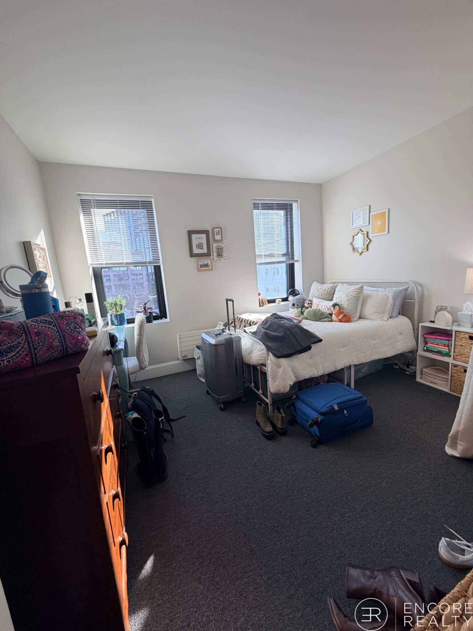 Building Photo - 16 Aberdeen St