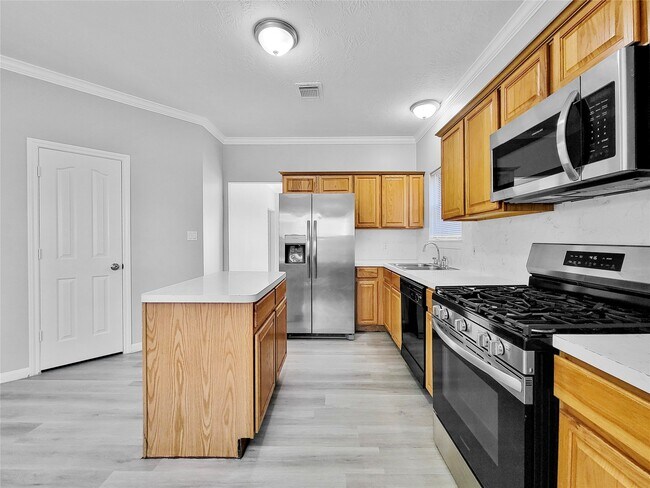 Building Photo - 11902 Cottonwood Ln