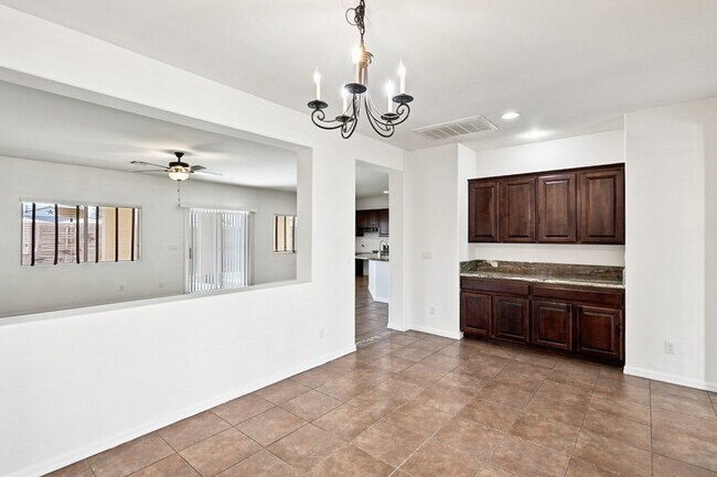 Building Photo - Lovely Northwest Gated Community Home