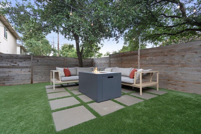 Building Photo - 15129 Donna Jane Loop