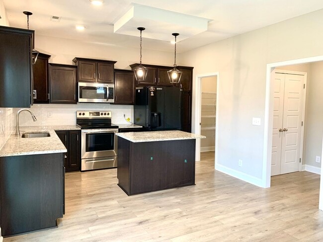 Building Photo - 208 Copeland Rd