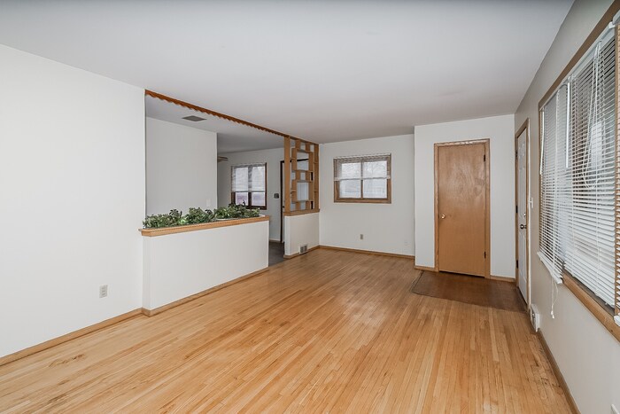 Building Photo - 5600 Vera Cruz Ave N
