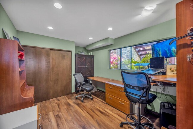 Building Photo - Fully Furnished 4BR in Kula. Garage, Bonus...