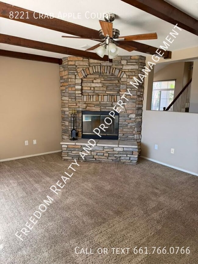Building Photo - 8221 Crab Apple Ct