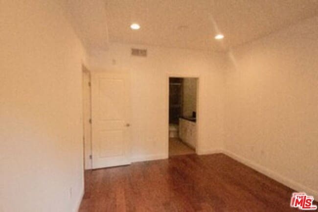 Building Photo - 4428 Fulton Ave