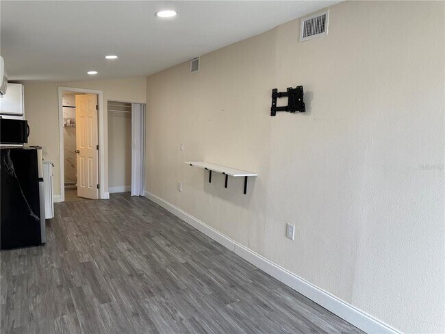 Building Photo - 5620 1st St