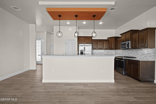 Building Photo - 12333 Desert Dove Ave