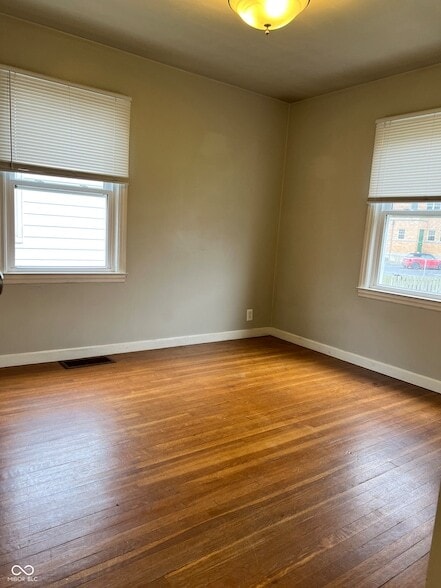 Building Photo - 1328 Wallace Ave