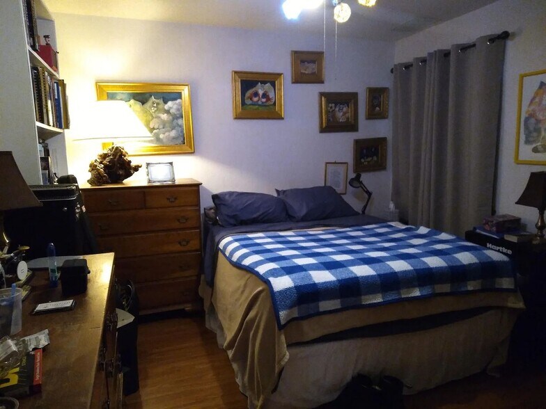 Building Photo - 275 Bayridge Ct