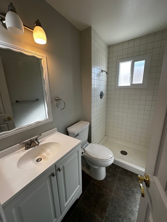 Building Photo - 3 BED ROOM HOME IN MESA WITH NO HOA