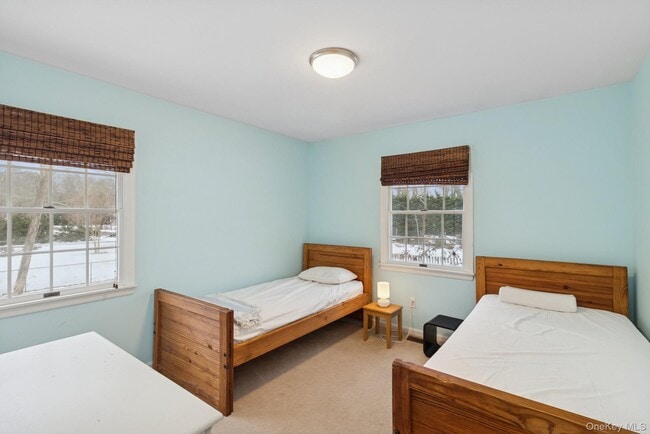 Building Photo - 5125 Main Bayview Rd