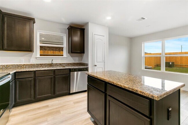 Building Photo - 8115 Vacek Meadows Loop