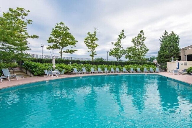 Building Photo - 73 Broad Reach