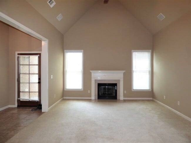 Building Photo - 3770 Abbeyglen Way