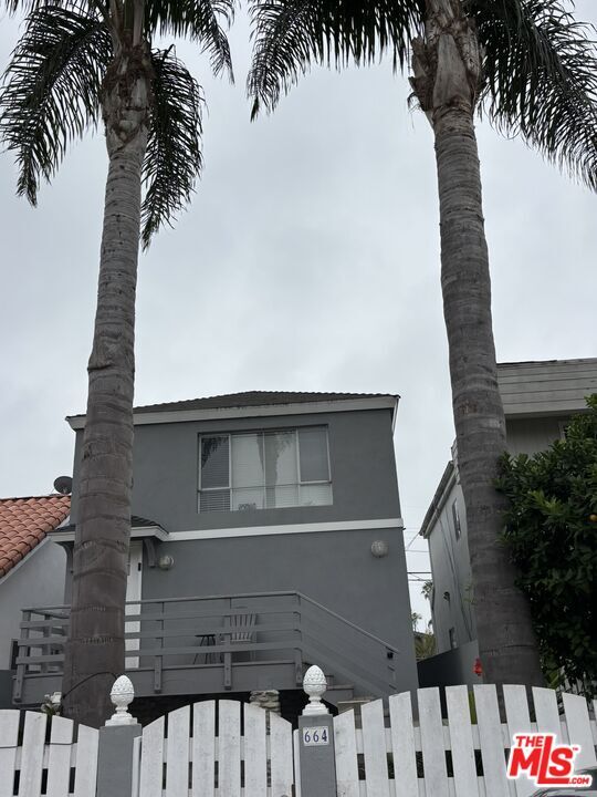 Building Photo - 664 Marr St