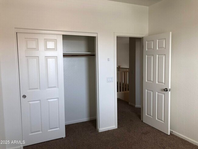 Building Photo - 226 N 199th Dr