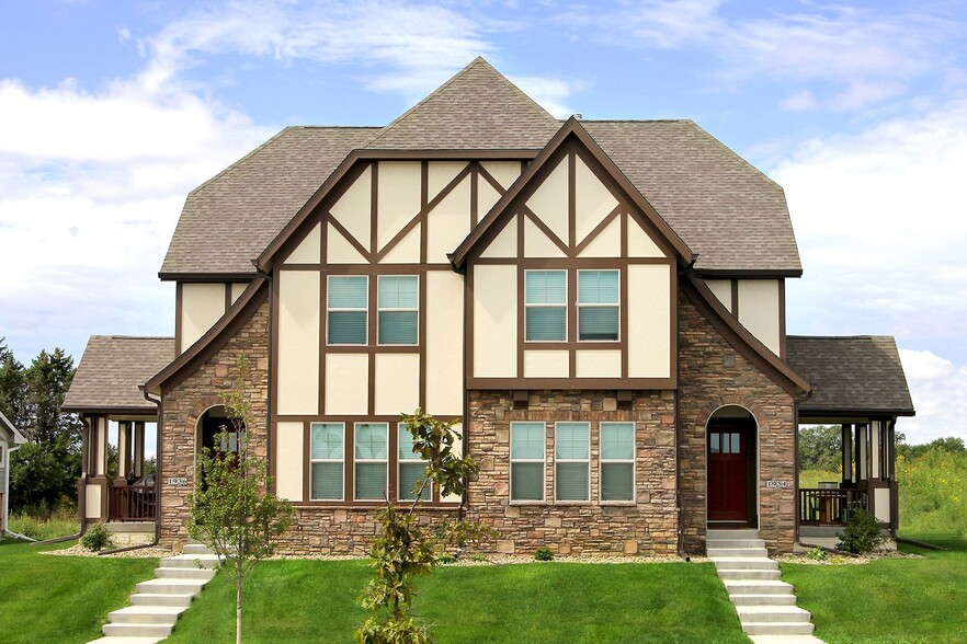 Interior Photo - Cascade Falls Townhomes at Prairie Trail