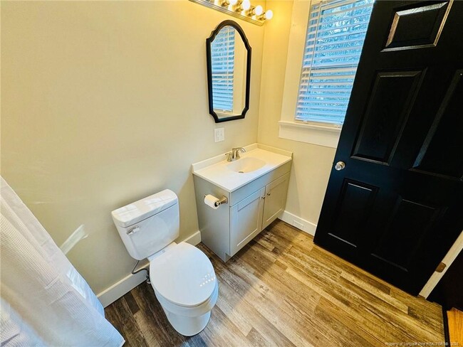 Building Photo - 1803 N Floyd Ave