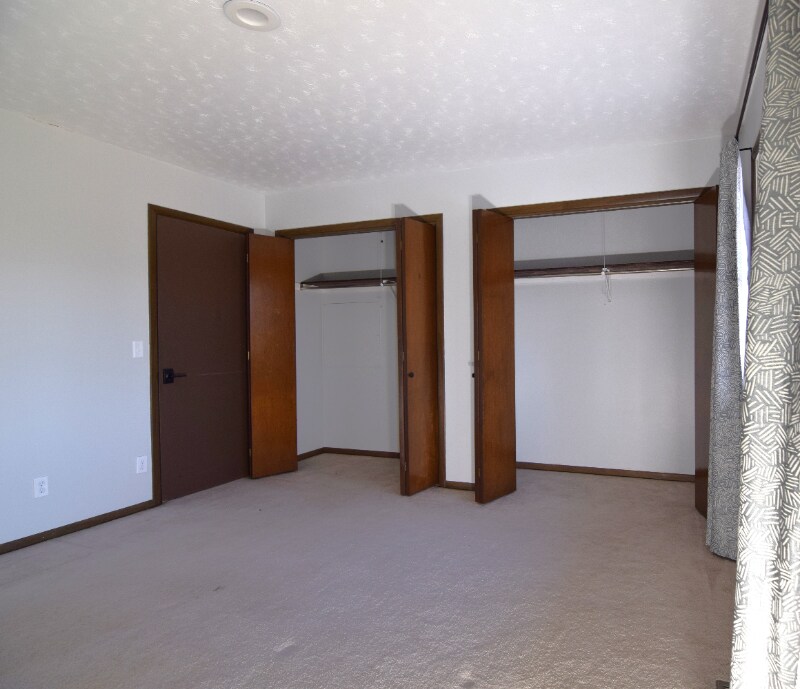 Building Photo - 2107 S 150 W