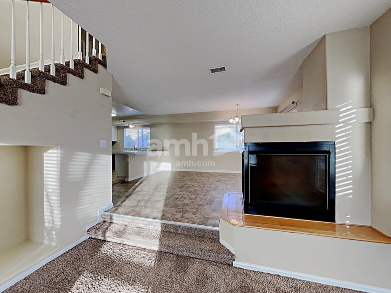 Building Photo - 4076 Orleans Ct